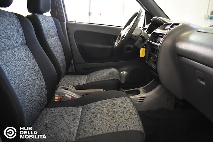 DAIHATSU 1.3i 16V cat 4WD DB/AC